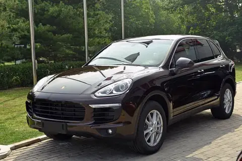 俄罗斯保时捷集体锁死：智能车的“远程开关”有多吓人？